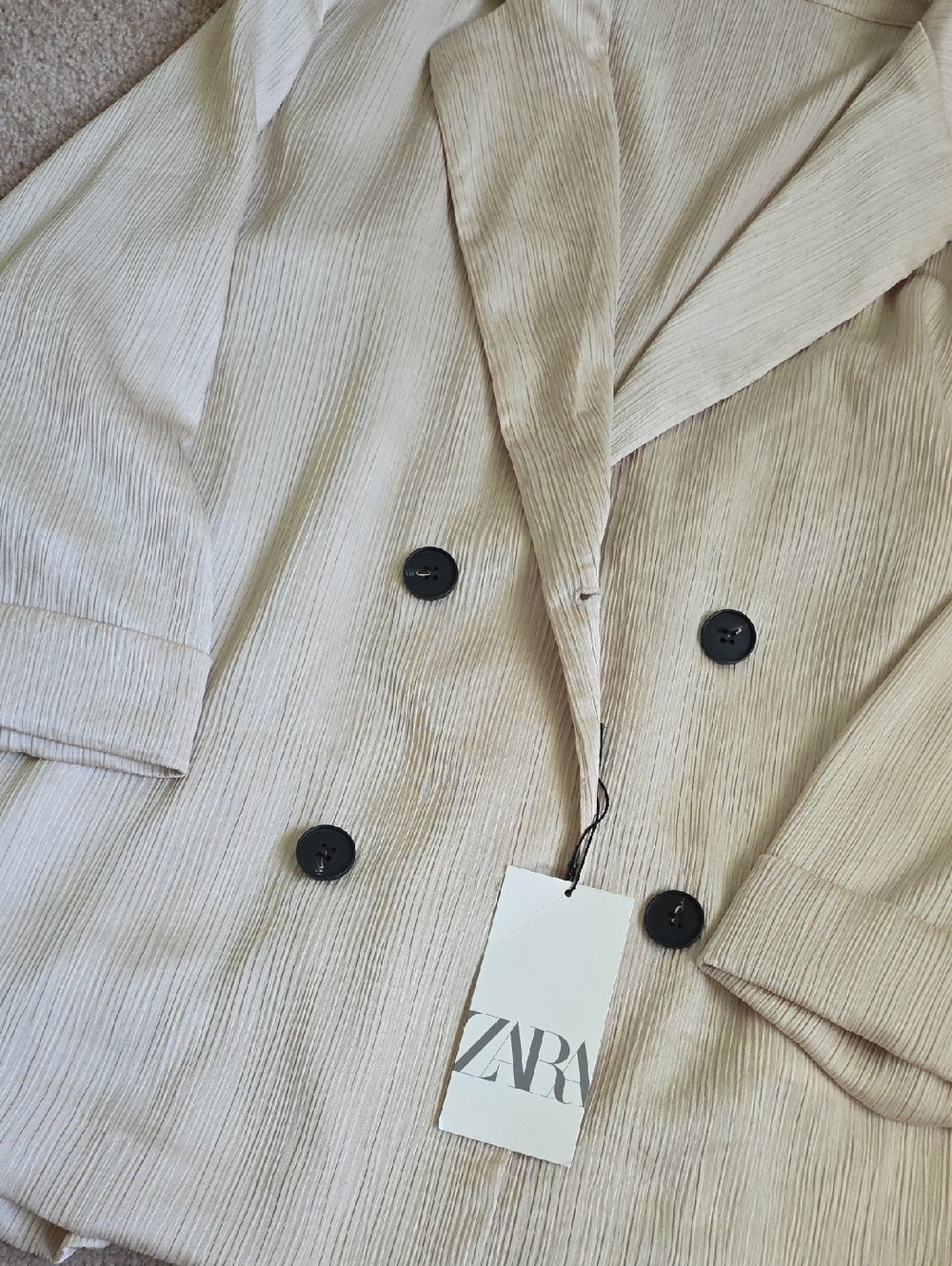 Zara Wrinkle Satin Effect Blazer Cream Size S - Picture 15 of 15